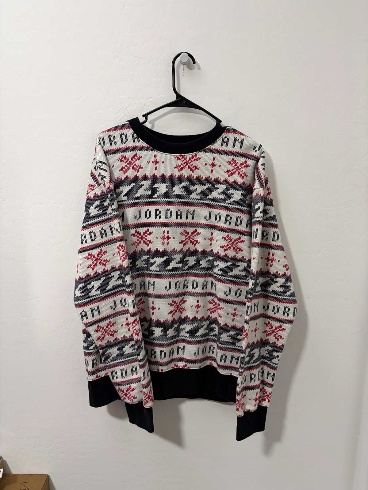 Air Jordan Festive Ugly Christmas Sweater - Mens size Large